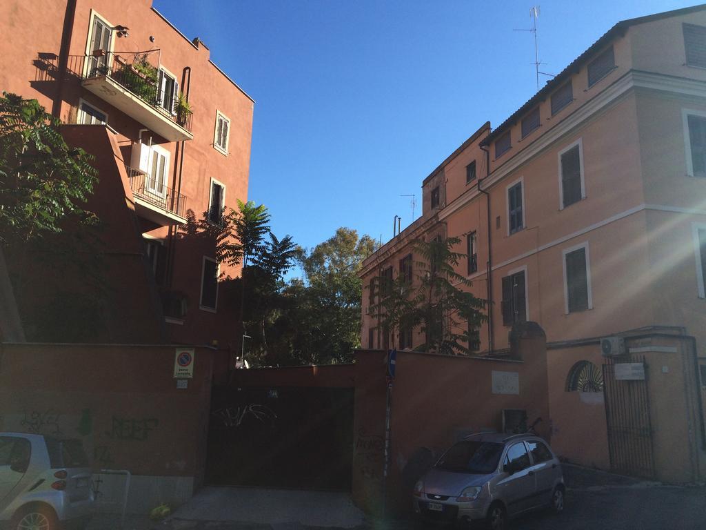 Guest Art Trastevere Station With Ac Rome Exterior photo